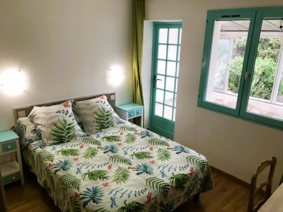Hotel Les Persedes Lavilledieu  Εξωτερικό φωτογραφία
