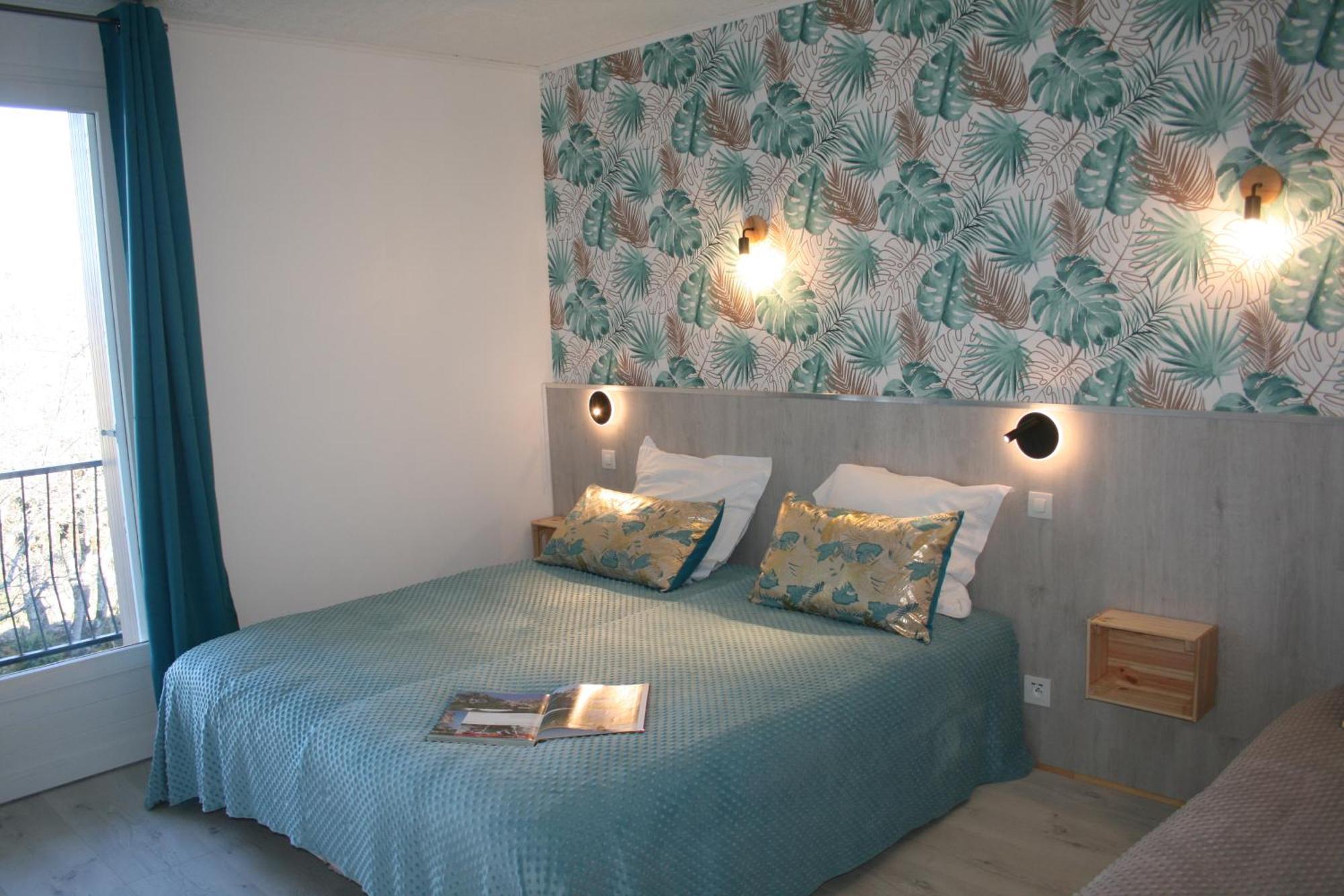 Hotel Les Persedes Lavilledieu  Εξωτερικό φωτογραφία