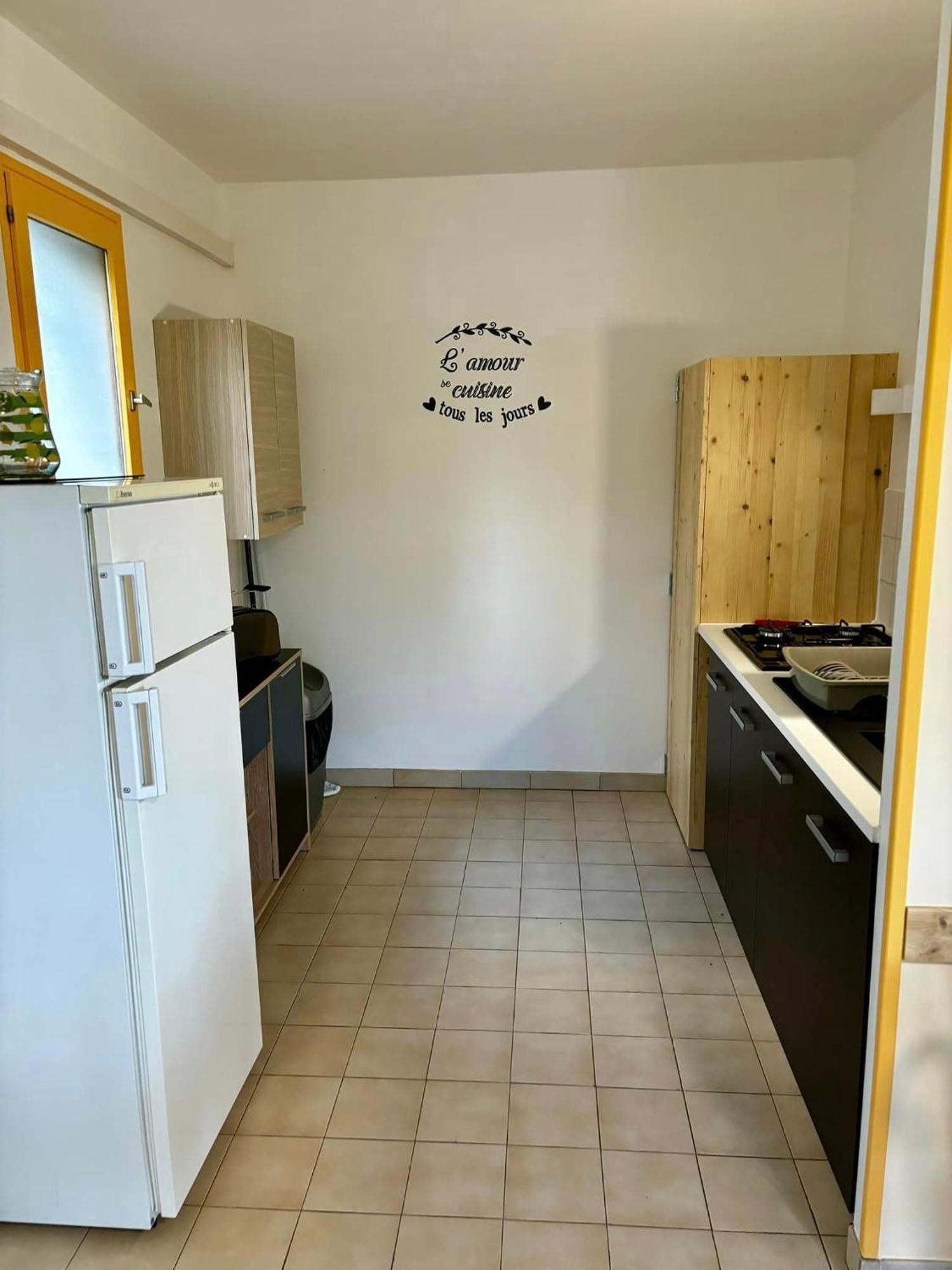 Hotel Les Persedes Lavilledieu  Εξωτερικό φωτογραφία