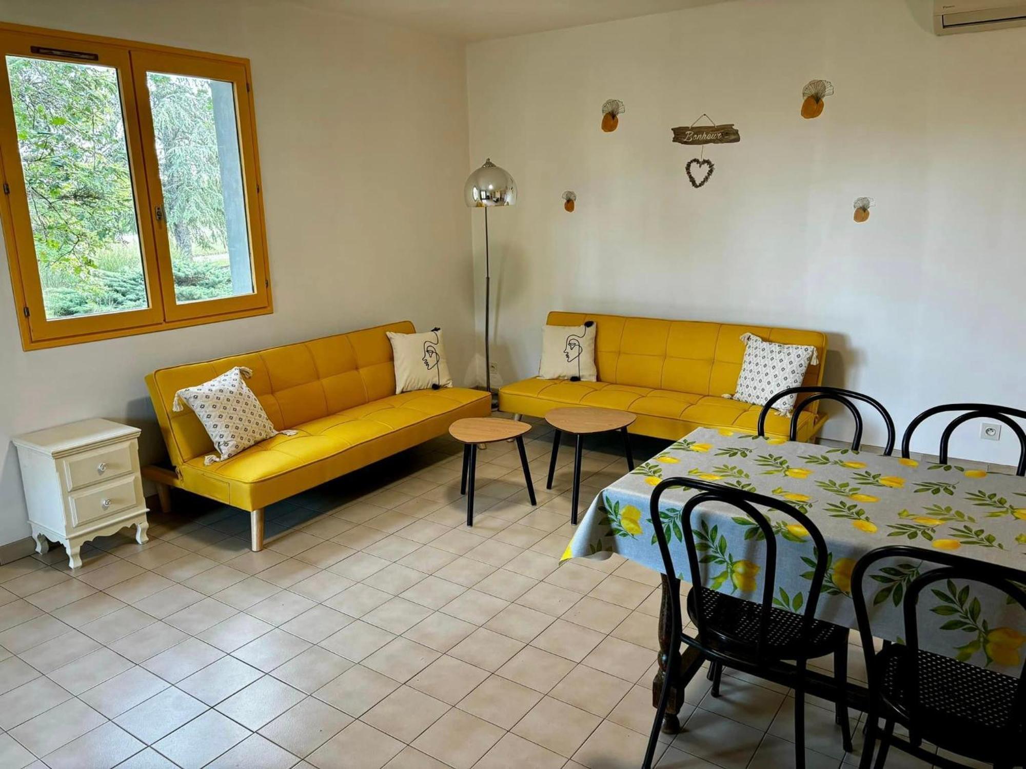 Hotel Les Persedes Lavilledieu  Εξωτερικό φωτογραφία