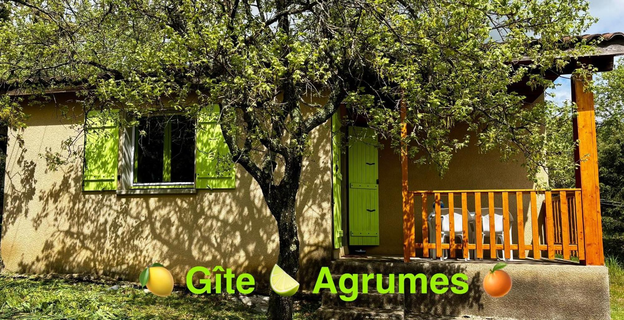 Hotel Les Persedes Lavilledieu  Εξωτερικό φωτογραφία