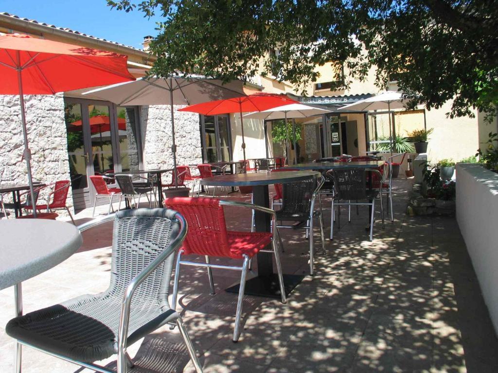 Hotel Les Persedes Lavilledieu  Εξωτερικό φωτογραφία
