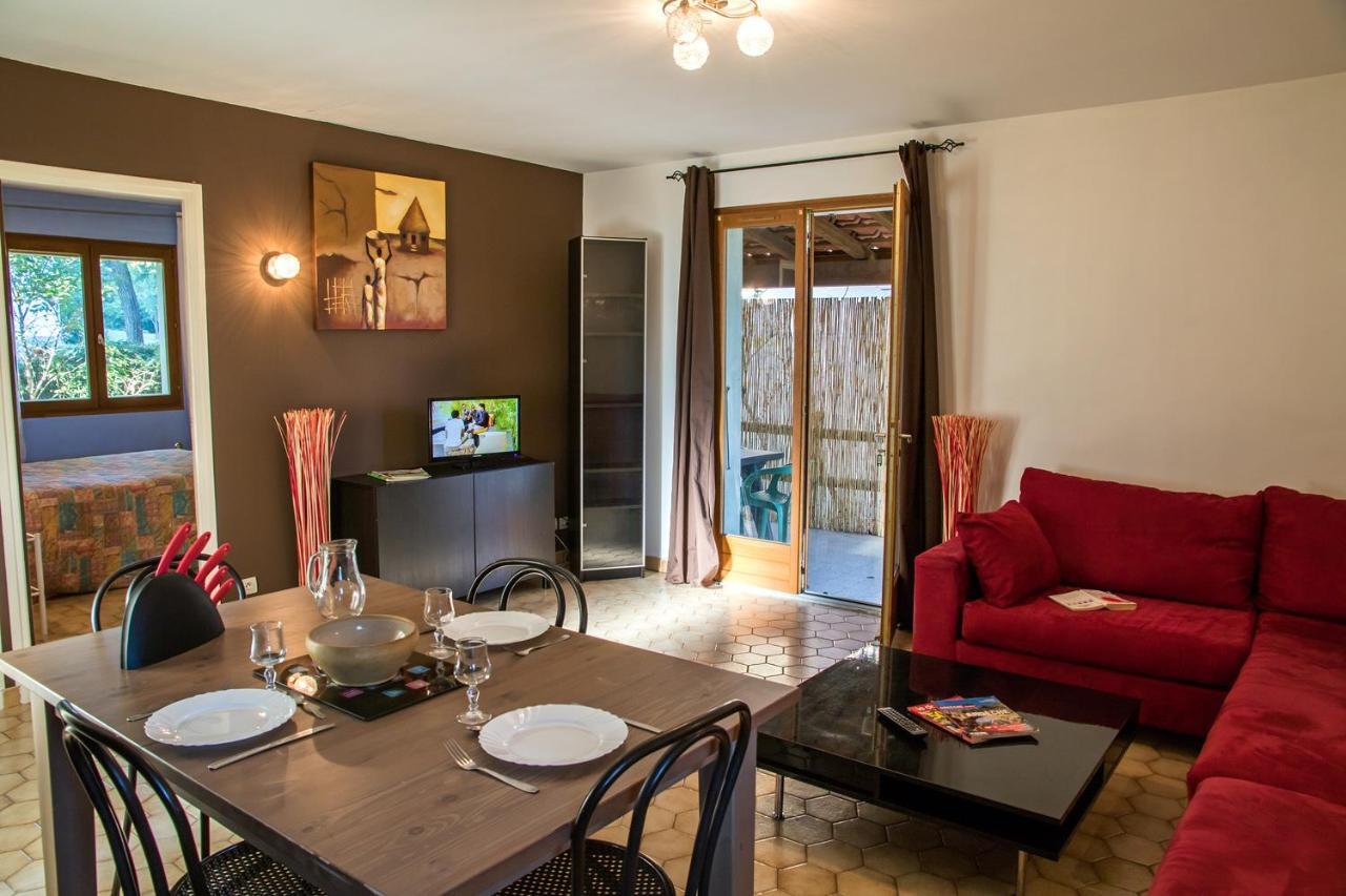 Hotel Les Persedes Lavilledieu  Εξωτερικό φωτογραφία
